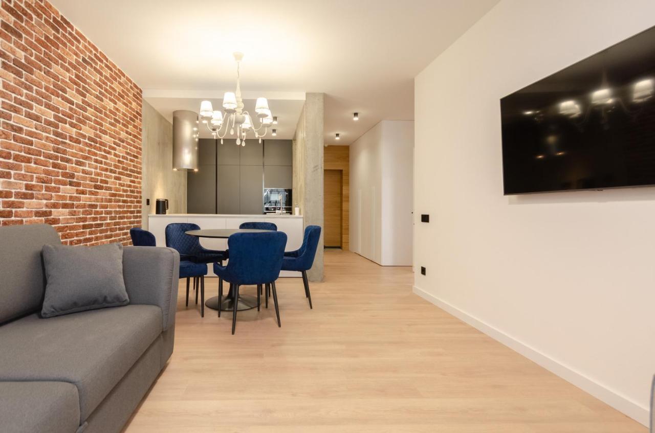 Petrovdom 12-95 Loft Apartments At Rc Kvartet, 16Г Vasyl Lypkivskyi Street Киев Экстерьер фото
